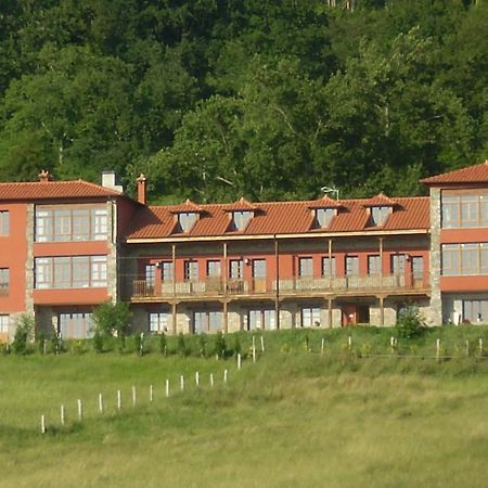Escuelas De Fuentes Villaviciosa  Εξωτερικό φωτογραφία