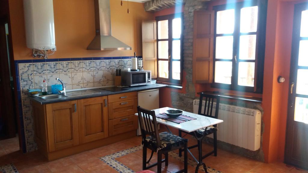 Escuelas De Fuentes Villaviciosa  Εξωτερικό φωτογραφία