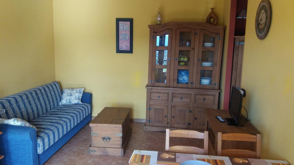 Escuelas De Fuentes Villaviciosa  Εξωτερικό φωτογραφία