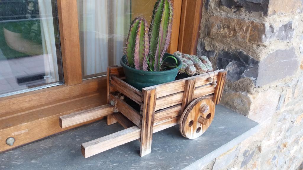 Escuelas De Fuentes Villaviciosa  Εξωτερικό φωτογραφία